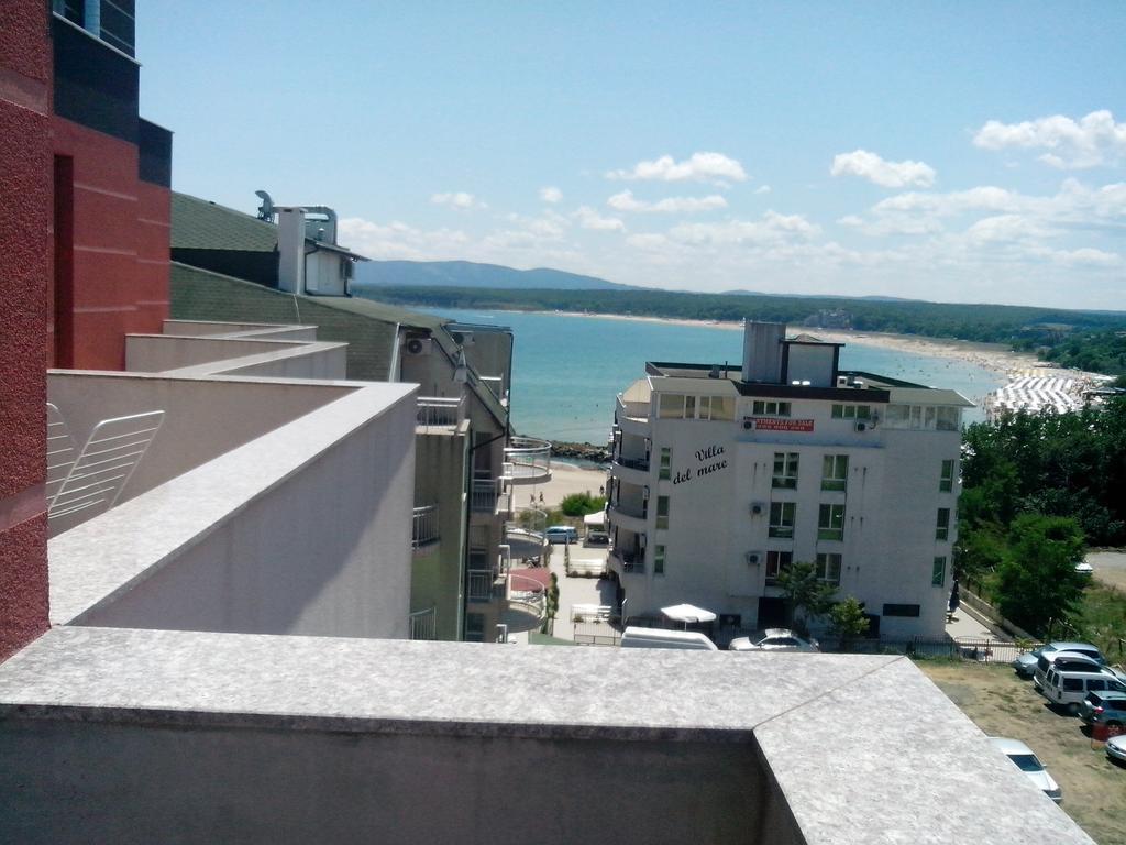 La Piazza Primorsko Rooms & Apartments Exteriör bild