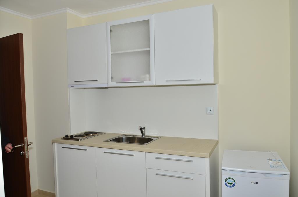 La Piazza Primorsko Rooms & Apartments Rum bild